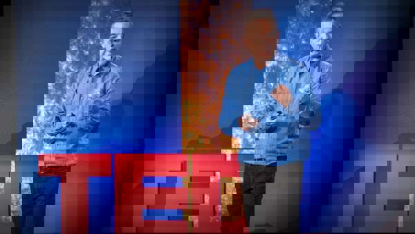 Chris Anderson: TED-тің ашылуы: Идеяларды тегін таратудың тәуекелі мен табысы