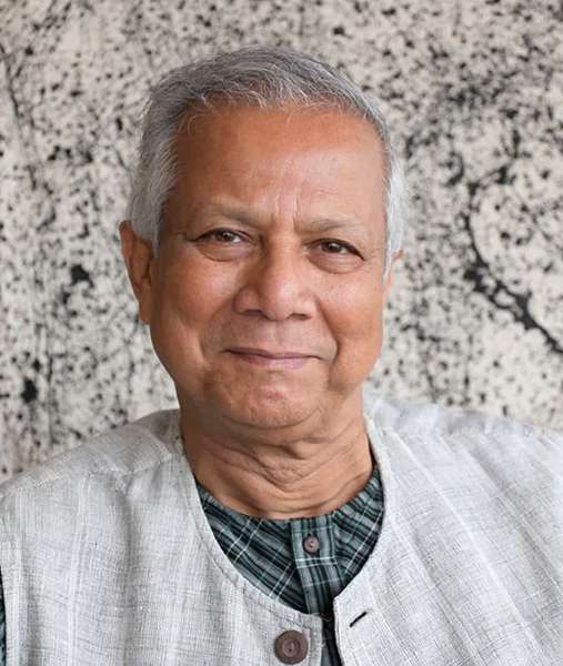 Muhammad Yunus: Бангладештегі өтпелі кезең: Юнус миссиясының тарихи контексі