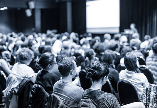 Stephen R. Covey, Bob Whitman (with Breck England): Көзге көрінбейтін кедергілер: Дағдарыстың төрт қыры