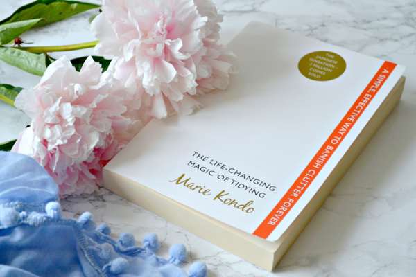 Marie Kondo: Минимализм – бос уәде ме, әлде шынайы құтқару ма?