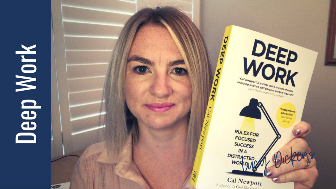 Алгоритмдер шаршатқанда: 2025-тің үнсіздігі мен «терең жұмысқа» оралу