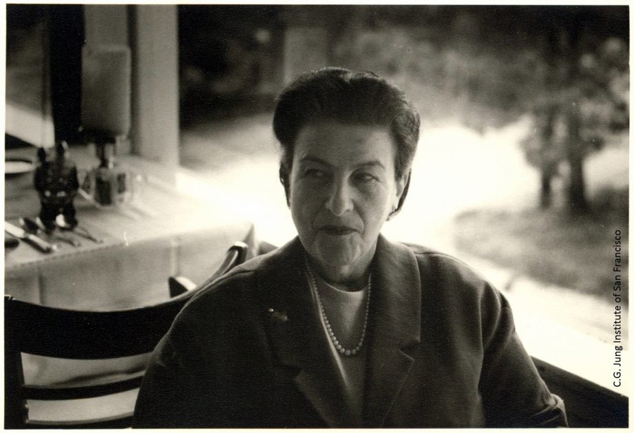 Бейсананың тілі: К.Г. Юнгтің символдар арқылы адам жанын тану концепциясы